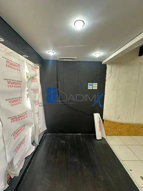 Loja para alugar, 32m2 em Barueri - SP - imagem 8 Foto 8 de Loja para alugar, 32m2 em Barueri - SP