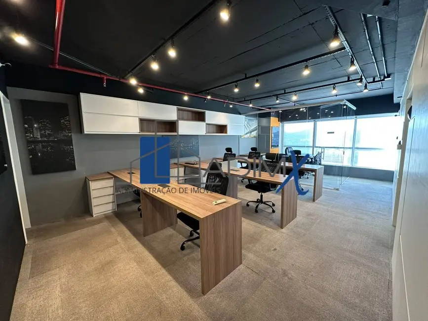 Foto 1 de Sala Comercial para alugar, 100m2 em Green Valley Alphaville, Barueri - SP