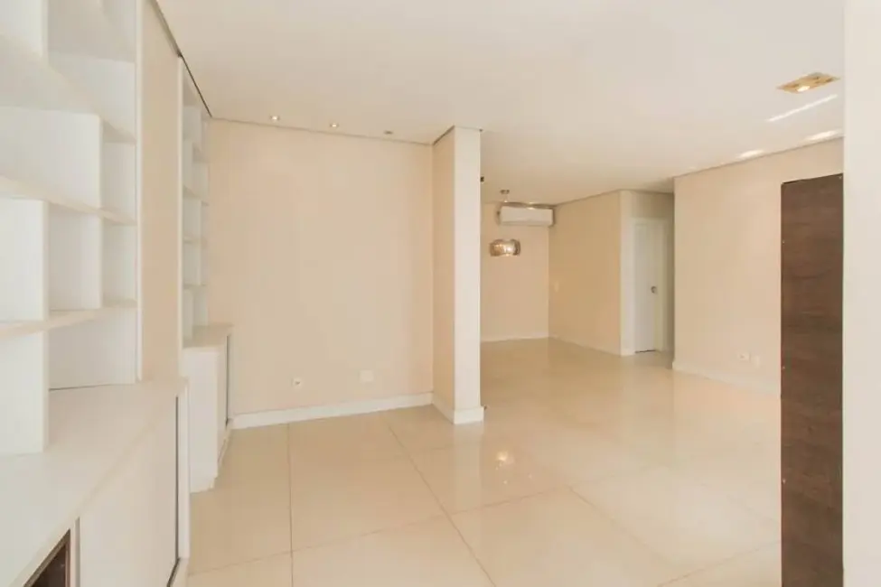 Apartamento com 3 quartos à venda, 130m2 em Itaim Bibi, São Paulo - SP - imagem 5 Foto 5 de Apartamento com 3 quartos à venda, 130m2 em Itaim Bibi, São Paulo - SP