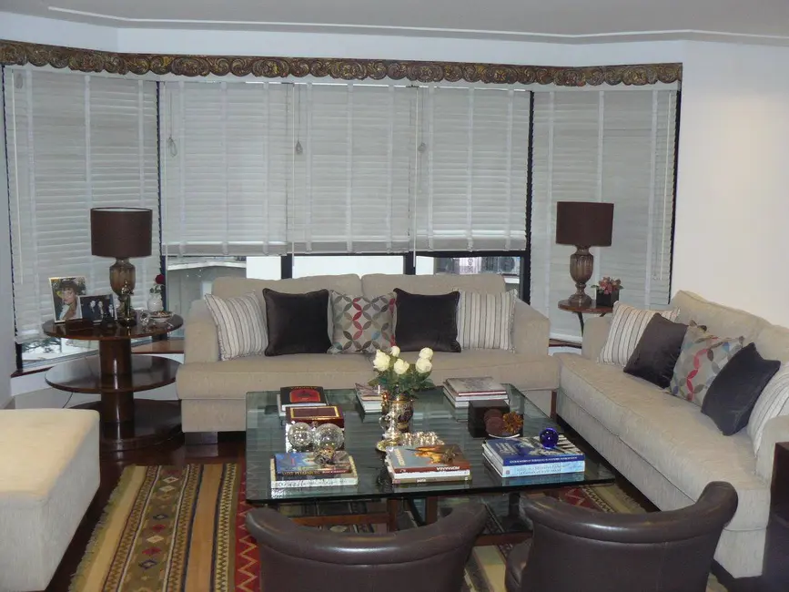 Foto 4 de Apartamento com 4 quartos à venda, 181m2 em Itaim Bibi, São Paulo - SP