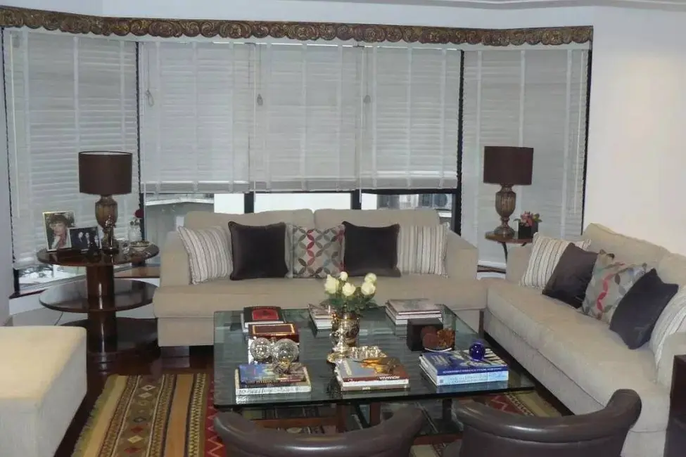 Foto 8 de Apartamento com 4 quartos à venda, 181m2 em Itaim Bibi, São Paulo - SP