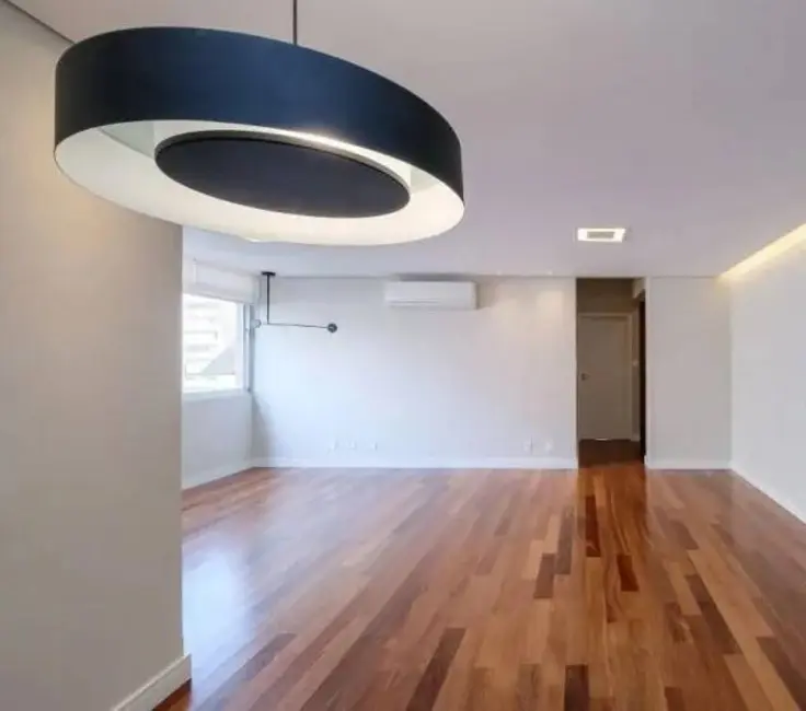 Apartamento com 3 quartos à venda, 147m2 em Itaim Bibi, São Paulo - SP - imagem 1 Foto 1 de Apartamento com 3 quartos à venda, 147m2 em Itaim Bibi, São Paulo - SP