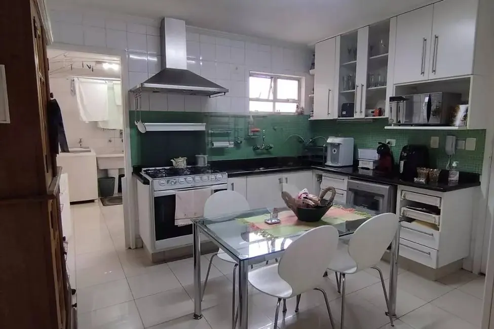 Apartamento com 3 quartos à venda, 146m2 em Aclimação, São Paulo - SP - imagem 8 Foto 8 de Apartamento com 3 quartos à venda, 146m2 em Aclimação, São Paulo - SP