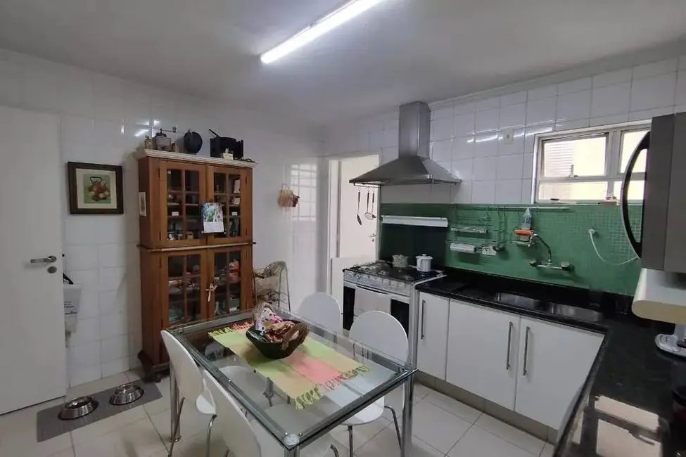 Apartamento com 3 quartos à venda, 146m2 em Aclimação, São Paulo - SP - imagem 6 Foto 6 de Apartamento com 3 quartos à venda, 146m2 em Aclimação, São Paulo - SP