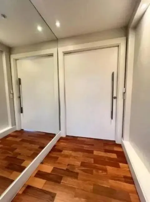 Foto 9 de Apartamento com 4 quartos à venda, 210m2 em Vila Olímpia, São Paulo - SP