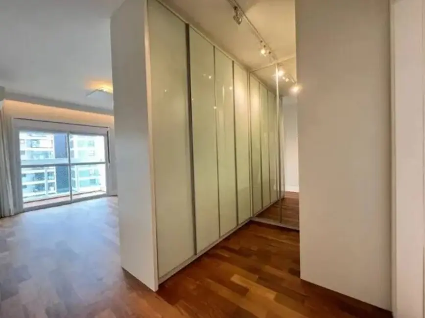 Foto 8 de Apartamento com 4 quartos à venda, 210m2 em Vila Olímpia, São Paulo - SP
