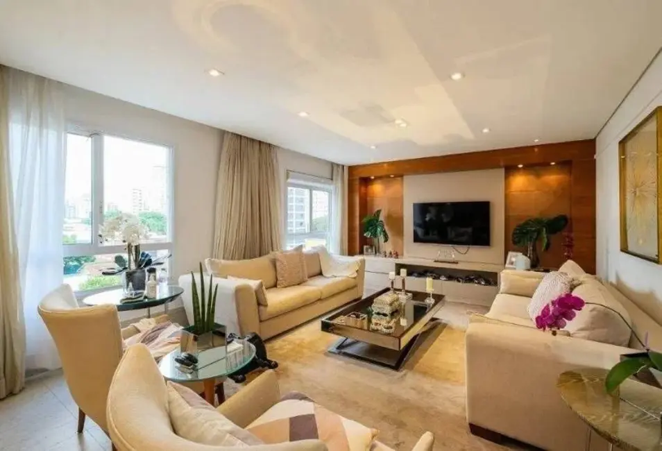 Apartamento com 3 quartos à venda, 210m2 em Vila Olímpia, São Paulo - SP - imagem 1 Foto 1 de Apartamento com 3 quartos à venda, 210m2 em Vila Olímpia, São Paulo - SP