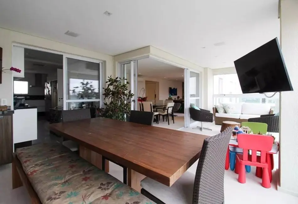 Apartamento com 3 quartos à venda, 210m2 em Vila Olímpia, São Paulo - SP - imagem 5 Foto 5 de Apartamento com 3 quartos à venda, 210m2 em Vila Olímpia, São Paulo - SP