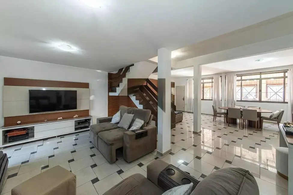 Foto 2 de Casa com 4 quartos à venda, 249m2 em Parque Jabaquara, São Paulo - SP