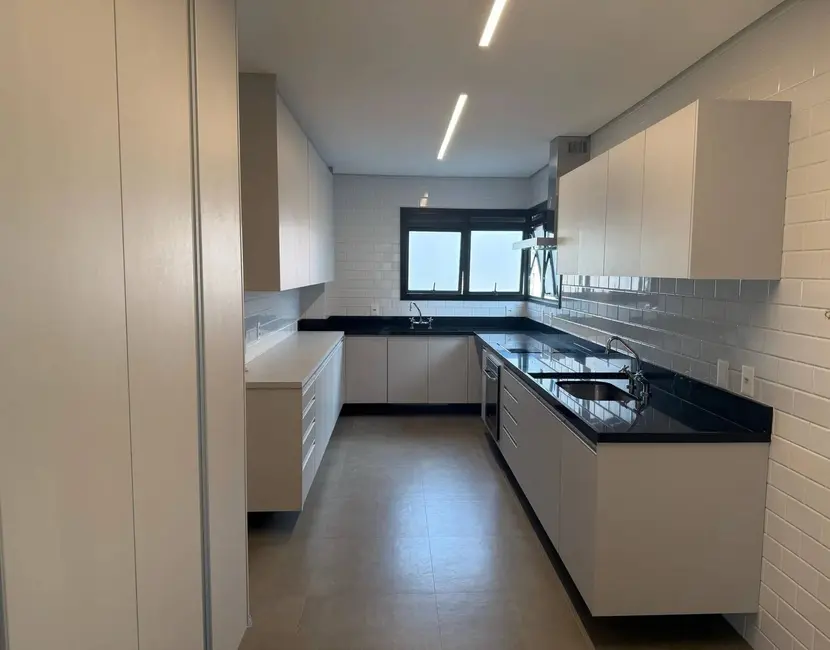 Foto 9 de Apartamento com 3 quartos à venda, 226m2 em Jardim Paulista, São Paulo - SP