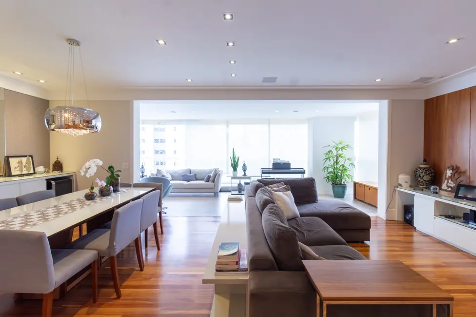 Foto 6 de Apartamento com 4 quartos à venda, 182m2 em Moema, São Paulo - SP