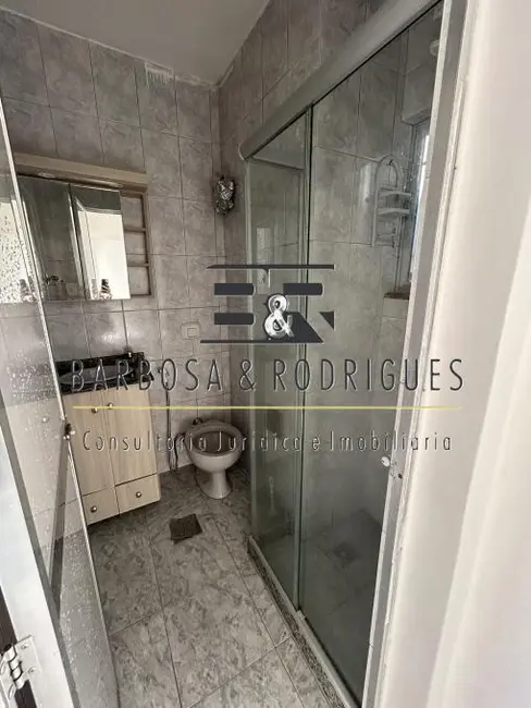 Apartamento com 2 quartos para alugar, 45m2 em Turiaçu, Rio De Janeiro - RJ - imagem 9 Foto 9 de Apartamento com 2 quartos para alugar, 45m2 em Turiaçu, Rio De Janeiro - RJ