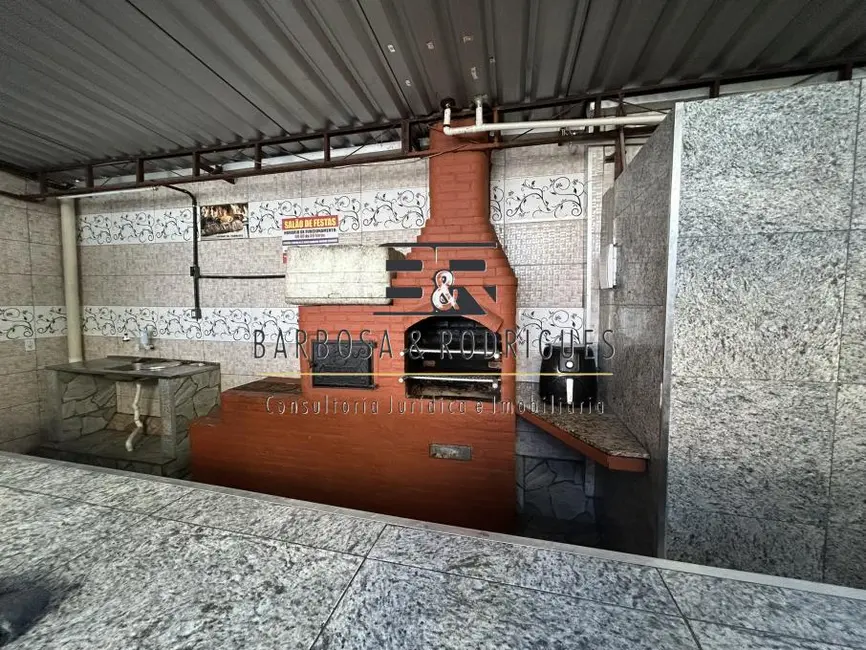 Apartamento com 2 quartos para alugar, 45m2 em Turiaçu, Rio De Janeiro - RJ - imagem 5 Foto 5 de Apartamento com 2 quartos para alugar, 45m2 em Turiaçu, Rio De Janeiro - RJ