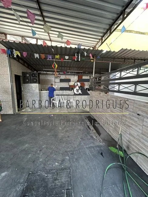 Apartamento com 2 quartos para alugar, 45m2 em Turiaçu, Rio De Janeiro - RJ - imagem 3 Foto 3 de Apartamento com 2 quartos para alugar, 45m2 em Turiaçu, Rio De Janeiro - RJ