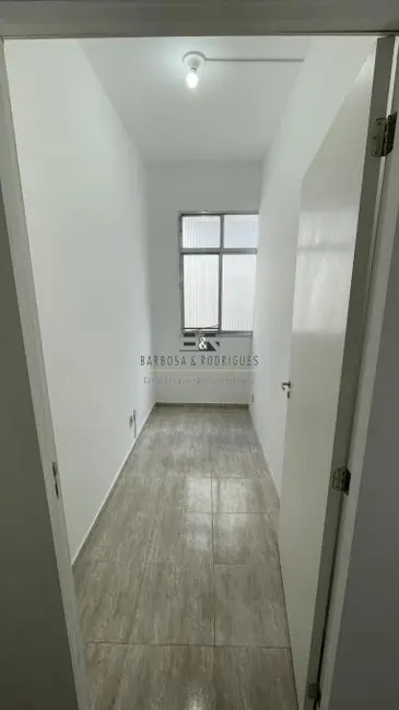 Sala Comercial para alugar, 20m2 em Madureira, Rio De Janeiro - RJ - imagem 4 Foto 4 de Sala Comercial para alugar, 20m2 em Madureira, Rio De Janeiro - RJ
