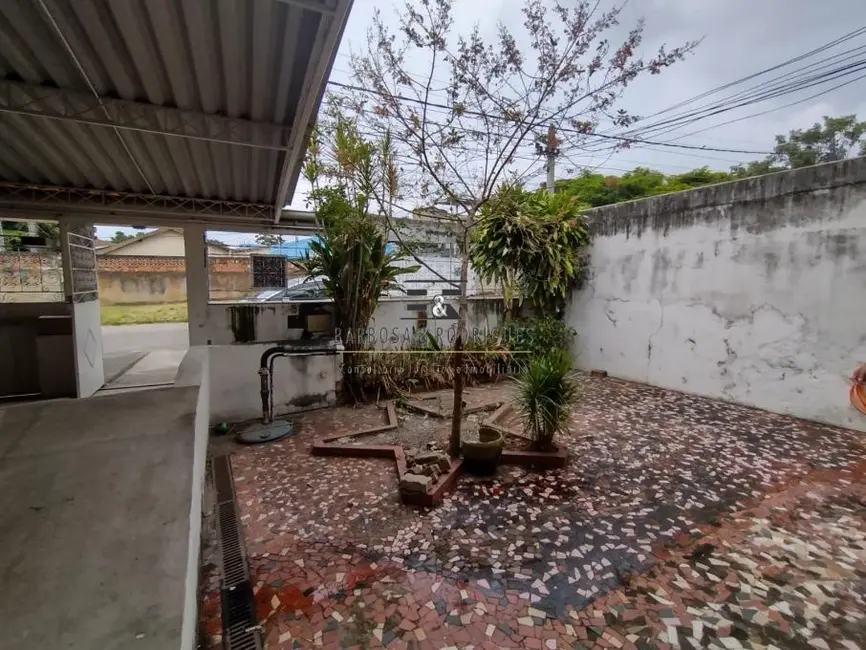 Casa com 2 quartos à venda, 200m2 em Bento Ribeiro, Rio De Janeiro - RJ - imagem 7 Foto 7 de Casa com 2 quartos à venda, 200m2 em Bento Ribeiro, Rio De Janeiro - RJ