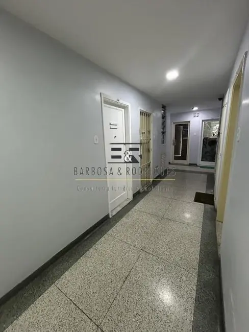Sala Comercial para alugar, 25m2 em Madureira, Rio De Janeiro - RJ - imagem 6 Foto 6 de Sala Comercial para alugar, 25m2 em Madureira, Rio De Janeiro - RJ