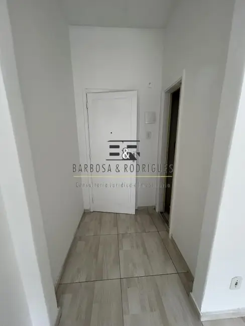 Sala Comercial para alugar, 25m2 em Madureira, Rio De Janeiro - RJ - imagem 4 Foto 4 de Sala Comercial para alugar, 25m2 em Madureira, Rio De Janeiro - RJ