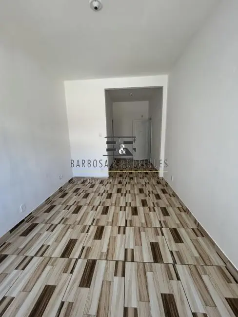 Sala Comercial para alugar, 30m2 em Madureira, Rio De Janeiro - RJ - imagem 4 Foto 4 de Sala Comercial para alugar, 30m2 em Madureira, Rio De Janeiro - RJ