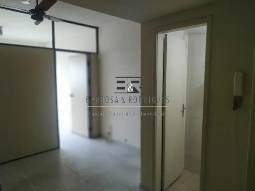 Foto 2 de Sala Comercial para alugar, 30m2 em Madureira, Rio De Janeiro - RJ