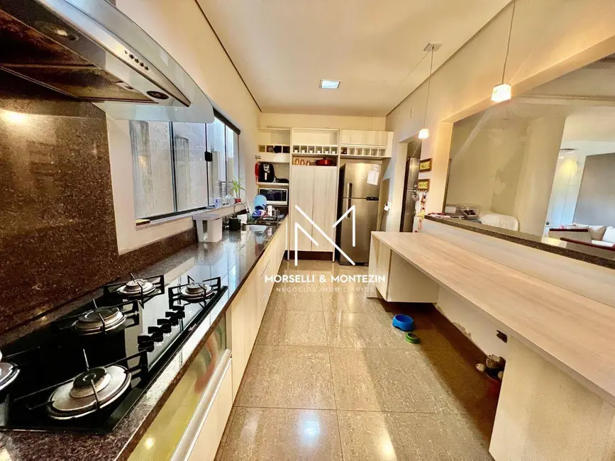 Casa de Condomínio com 3 quartos à venda, 300m2 em Marumbi, Londrina - PR - imagem 7 Foto 7 de Casa de Condomínio com 3 quartos à venda, 300m2 em Marumbi, Londrina - PR