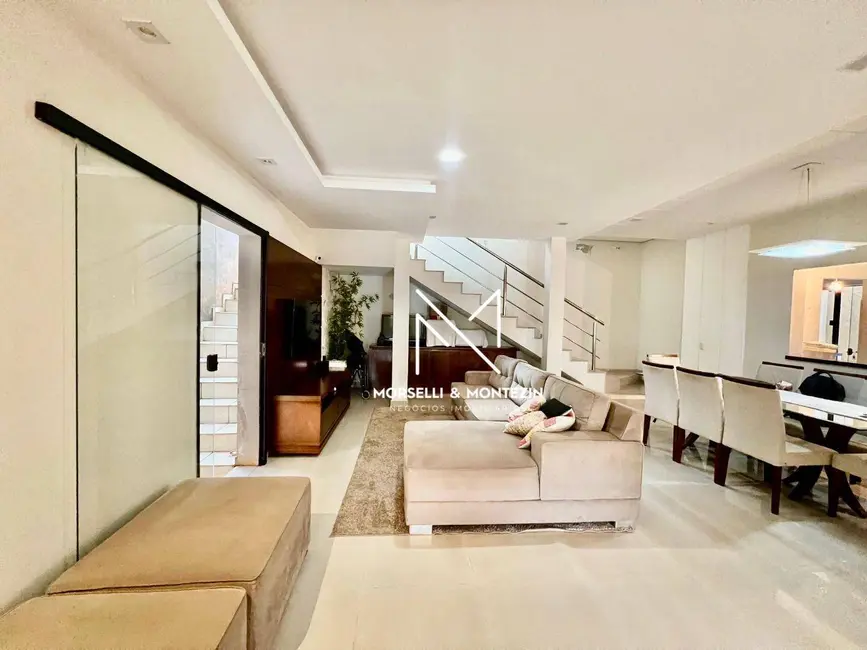 Casa de Condomínio com 3 quartos à venda, 300m2 em Marumbi, Londrina - PR - imagem 5 Foto 5 de Casa de Condomínio com 3 quartos à venda, 300m2 em Marumbi, Londrina - PR