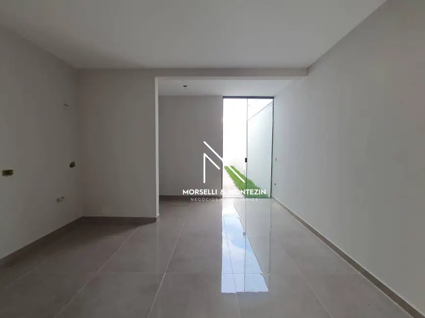 Casa com 3 quartos à venda, 158m2 em Colúmbia, Londrina - PR - imagem 4 Foto 4 de Casa com 3 quartos à venda, 158m2 em Colúmbia, Londrina - PR