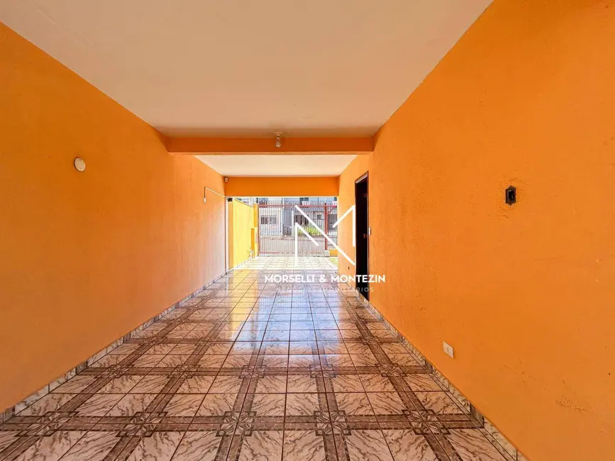 Sobrado com 3 quartos à venda, 188m2 em Santa Mônica, Londrina - PR - imagem 6 Foto 6 de Sobrado com 3 quartos à venda, 188m2 em Santa Mônica, Londrina - PR