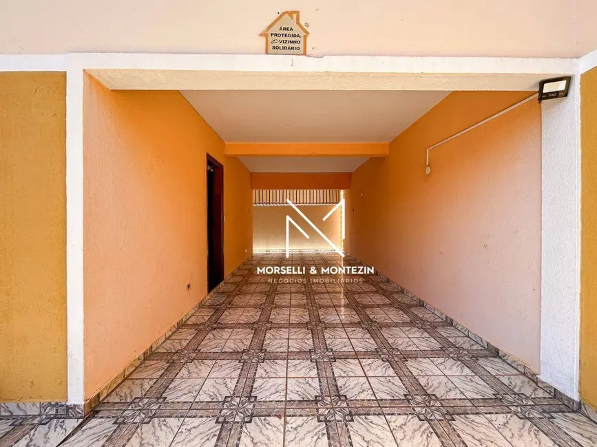 Sobrado com 3 quartos à venda, 188m2 em Santa Mônica, Londrina - PR - imagem 5 Foto 5 de Sobrado com 3 quartos à venda, 188m2 em Santa Mônica, Londrina - PR