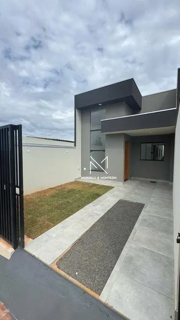 Casa com 3 quartos à venda, 125m2 em Jardim das Palmeiras, Londrina - PR - imagem 6 Foto 6 de Casa com 3 quartos à venda, 125m2 em Jardim das Palmeiras, Londrina - PR