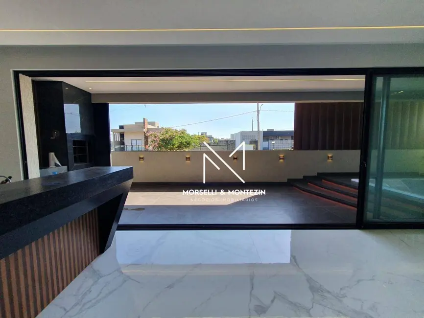 Sobrado com 5 quartos à venda, 350m2 em Conjunto Habitacional Alexandre Urbanas, Londrina - PR - imagem 6 Foto 6 de Sobrado com 5 quartos à venda, 350m2 em Conjunto Habitacional Alexandre Urbanas, Londrina - PR