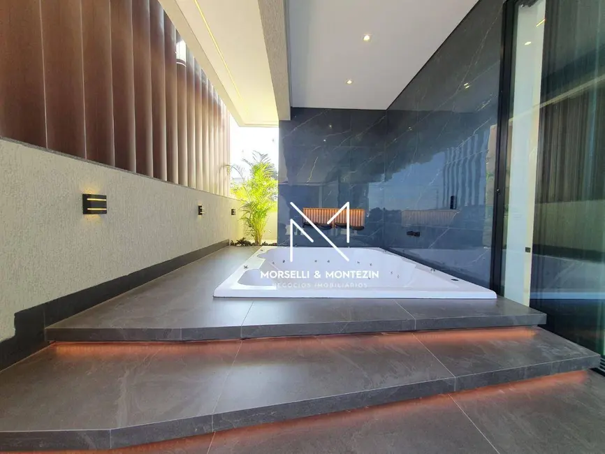 Sobrado com 5 quartos à venda, 350m2 em Conjunto Habitacional Alexandre Urbanas, Londrina - PR - imagem 9 Foto 9 de Sobrado com 5 quartos à venda, 350m2 em Conjunto Habitacional Alexandre Urbanas, Londrina - PR