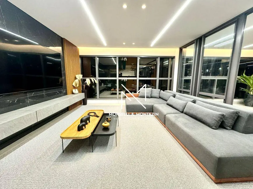 Apartamento com 3 quartos à venda, 285m2 em Londrina - PR - imagem 1 Foto 1 de Apartamento com 3 quartos à venda, 285m2 em Londrina - PR