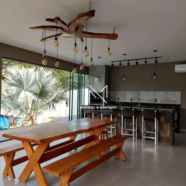 Foto 2 de Chácara com 3 quartos à venda, 1000m2 em Centro, Primeiro De Maio - PR