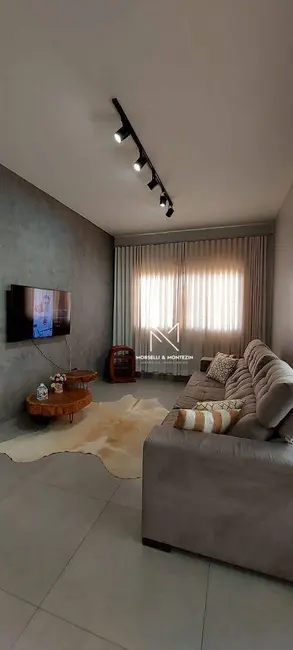 Foto 7 de Chácara com 3 quartos à venda, 1000m2 em Centro, Primeiro De Maio - PR