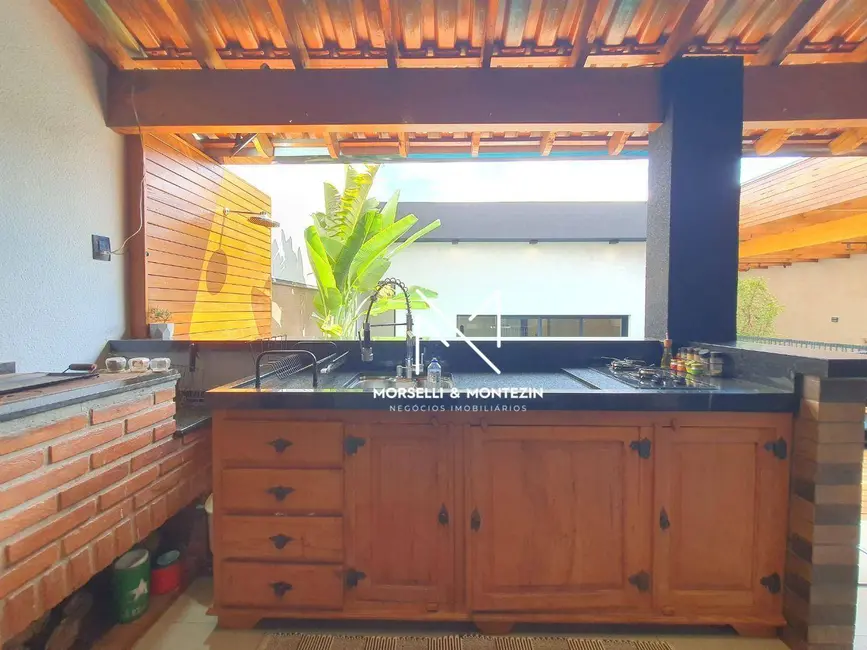 Foto 4 de Casa com 4 quartos à venda, 300m2 em Jardim Silvino, Cambe - PR