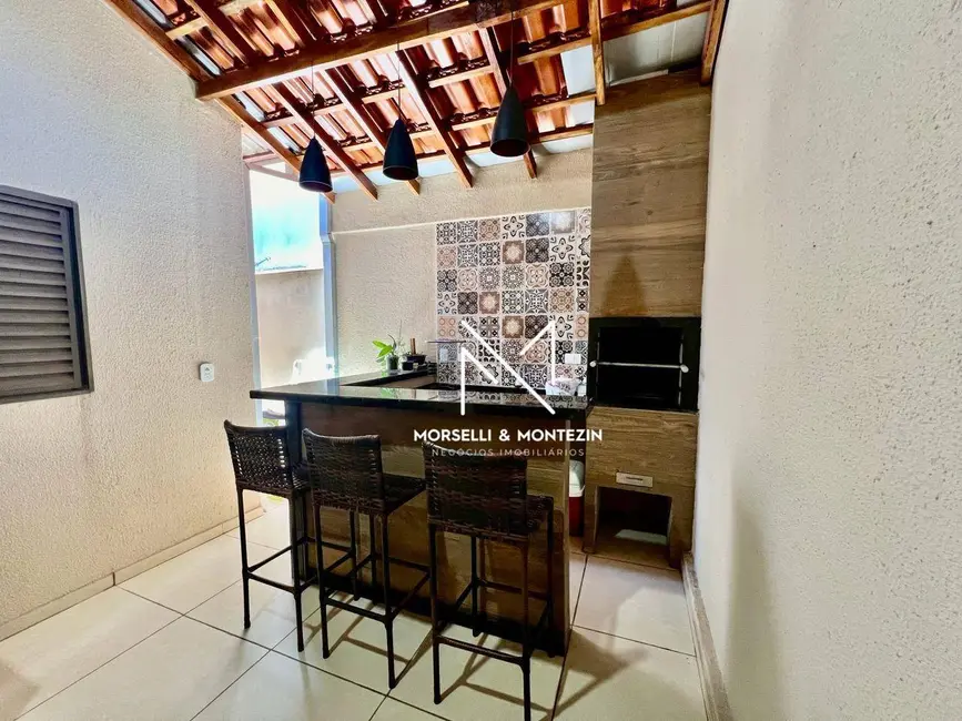 Casa com 3 quartos à venda, 125m2 em Alto da Boa Vista, Londrina - PR - imagem 7 Foto 7 de Casa com 3 quartos à venda, 125m2 em Alto da Boa Vista, Londrina - PR