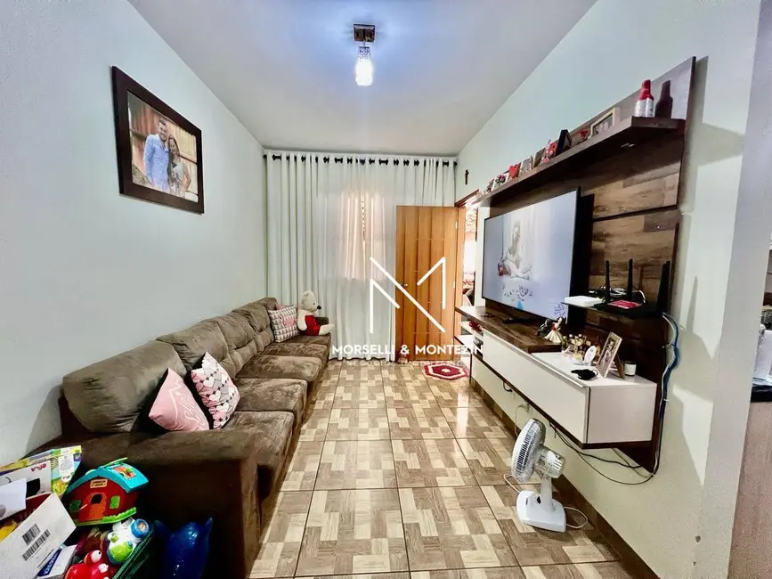 Casa com 3 quartos à venda, 125m2 em Alto da Boa Vista, Londrina - PR - imagem 1 Foto 1 de Casa com 3 quartos à venda, 125m2 em Alto da Boa Vista, Londrina - PR