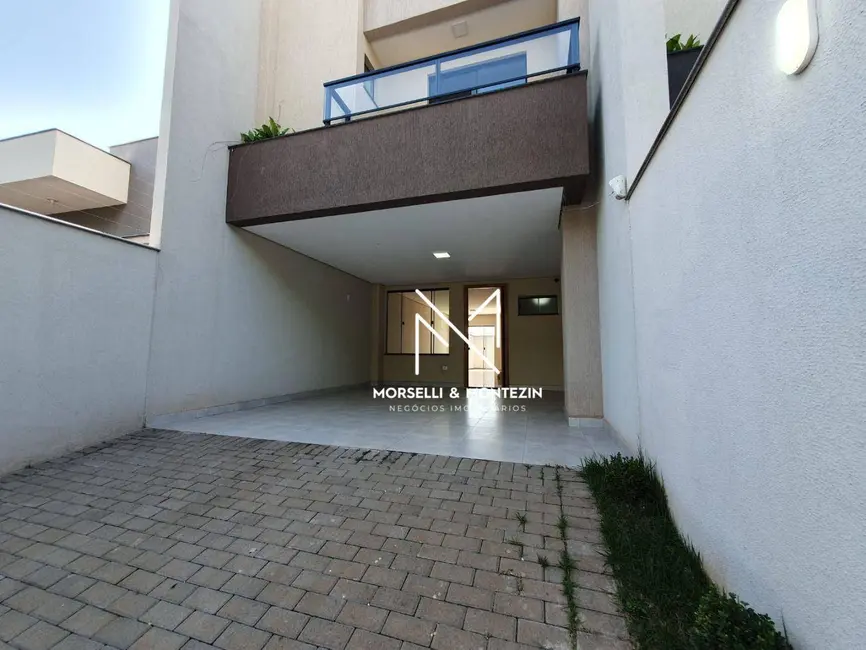 Sobrado com 3 quartos à venda, 132m2 em Sabará I, Londrina - PR - imagem 1 Foto 1 de Sobrado com 3 quartos à venda, 132m2 em Sabará I, Londrina - PR