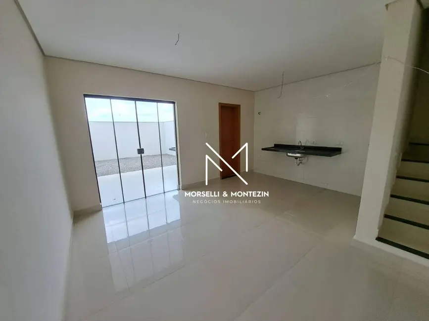 Sobrado com 3 quartos à venda, 132m2 em Sabará I, Londrina - PR - imagem 7 Foto 7 de Sobrado com 3 quartos à venda, 132m2 em Sabará I, Londrina - PR