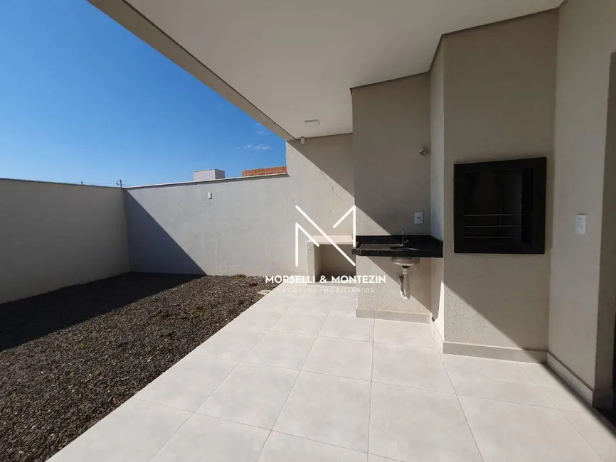 Sobrado com 3 quartos à venda, 132m2 em Sabará I, Londrina - PR - imagem 8 Foto 8 de Sobrado com 3 quartos à venda, 132m2 em Sabará I, Londrina - PR