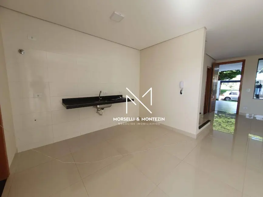 Sobrado com 3 quartos à venda, 132m2 em Sabará I, Londrina - PR - imagem 5 Foto 5 de Sobrado com 3 quartos à venda, 132m2 em Sabará I, Londrina - PR