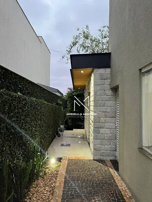 Sobrado com 3 quartos à venda, 505m2 em Londrina - PR - imagem 3 Foto 3 de Sobrado com 3 quartos à venda, 505m2 em Londrina - PR