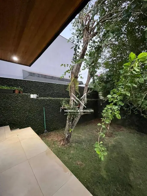 Sobrado com 3 quartos à venda, 505m2 em Londrina - PR - imagem 8 Foto 8 de Sobrado com 3 quartos à venda, 505m2 em Londrina - PR