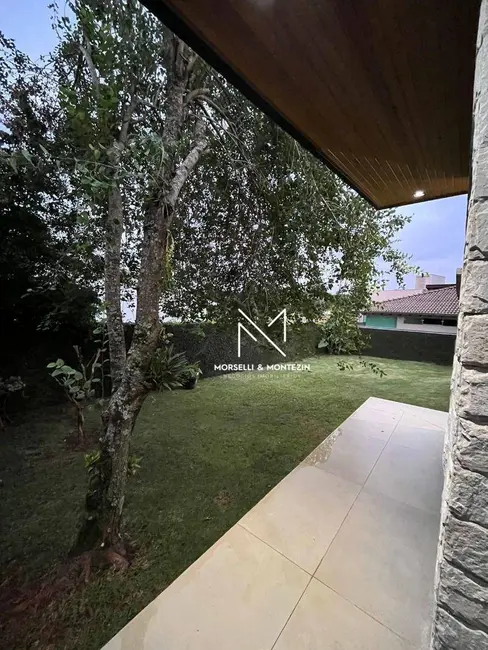 Sobrado com 3 quartos à venda, 505m2 em Londrina - PR - imagem 5 Foto 5 de Sobrado com 3 quartos à venda, 505m2 em Londrina - PR