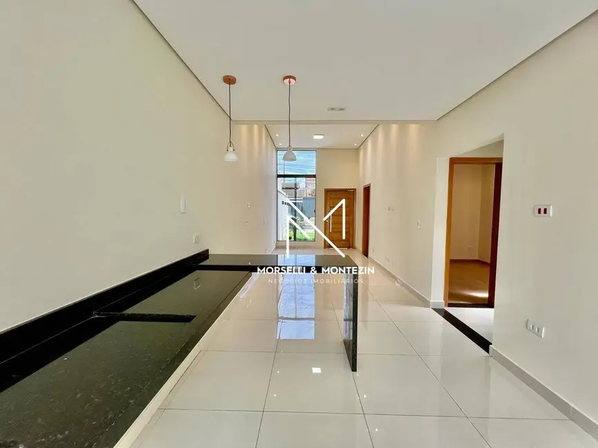 Casa com 3 quartos à venda, 125m2 em Jardim Continental, Londrina - PR - imagem 9 Foto 9 de Casa com 3 quartos à venda, 125m2 em Jardim Continental, Londrina - PR