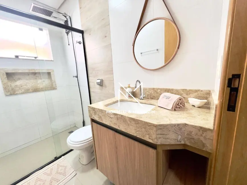 Casa com 3 quartos à venda, 212m2 em Monte Carlo, Londrina - PR - imagem 9 Foto 9 de Casa com 3 quartos à venda, 212m2 em Monte Carlo, Londrina - PR