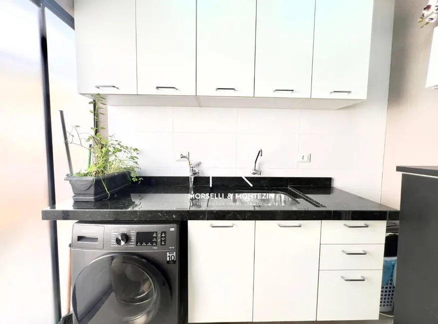 Casa com 3 quartos à venda, 212m2 em Monte Carlo, Londrina - PR - imagem 7 Foto 7 de Casa com 3 quartos à venda, 212m2 em Monte Carlo, Londrina - PR