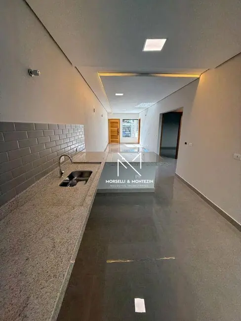 Casa com 3 quartos à venda, 150m2 em Bandeirantes, Londrina - PR - imagem 5 Foto 5 de Casa com 3 quartos à venda, 150m2 em Bandeirantes, Londrina - PR