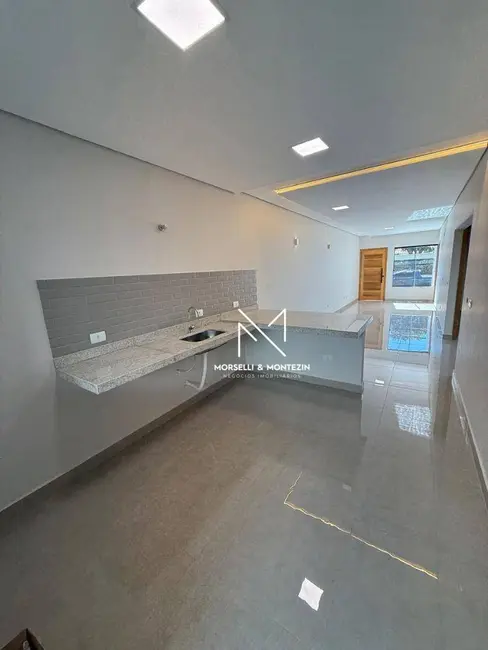 Casa com 3 quartos à venda, 150m2 em Bandeirantes, Londrina - PR - imagem 6 Foto 6 de Casa com 3 quartos à venda, 150m2 em Bandeirantes, Londrina - PR